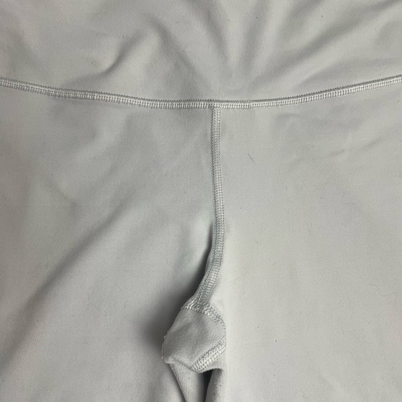 Victoria’s Secret Sport Light Gray Knockout Leggings Size M Full Length 27.5” - Picture 6 of 11